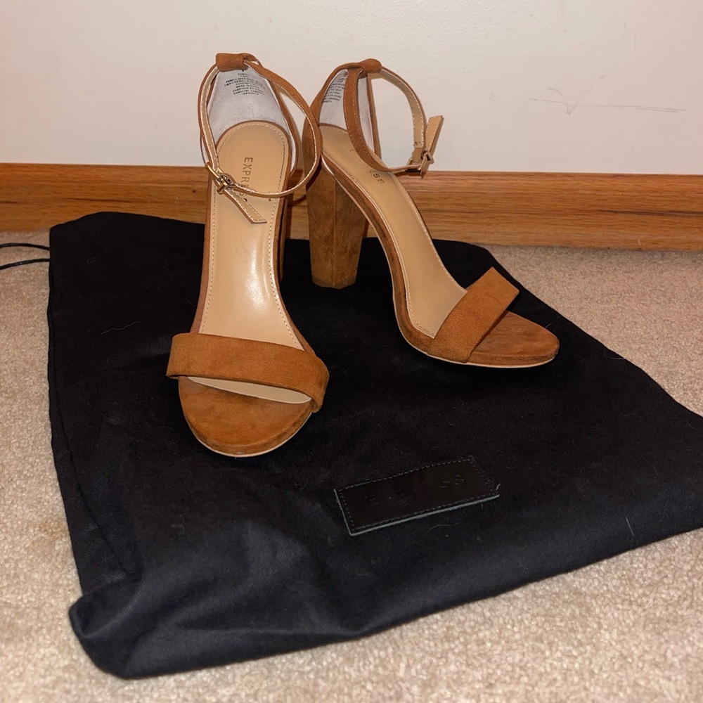 Express Heels